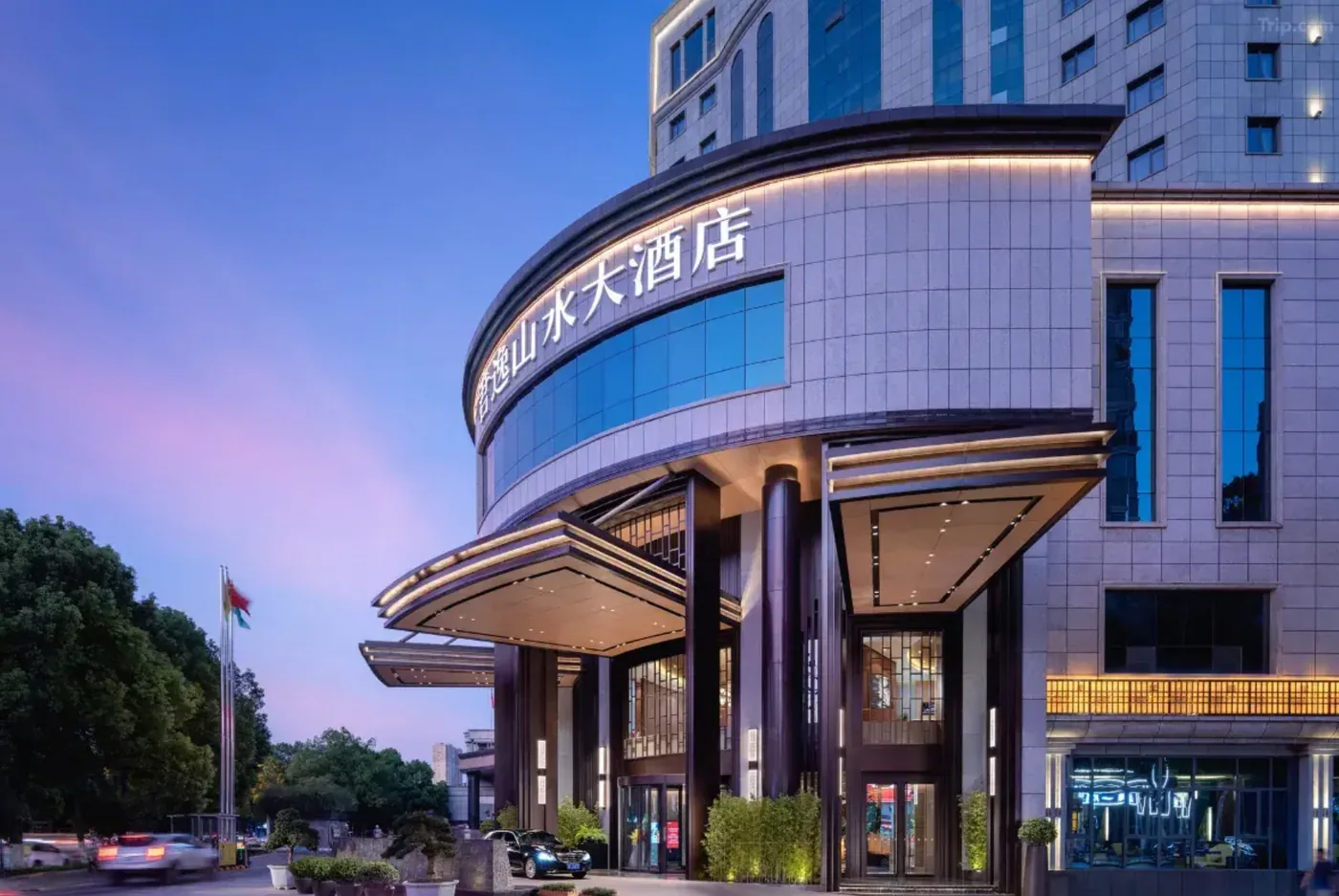 酒店自助入住机落地案例盘点：从五星级到单体酒店，真实项目一次讲清